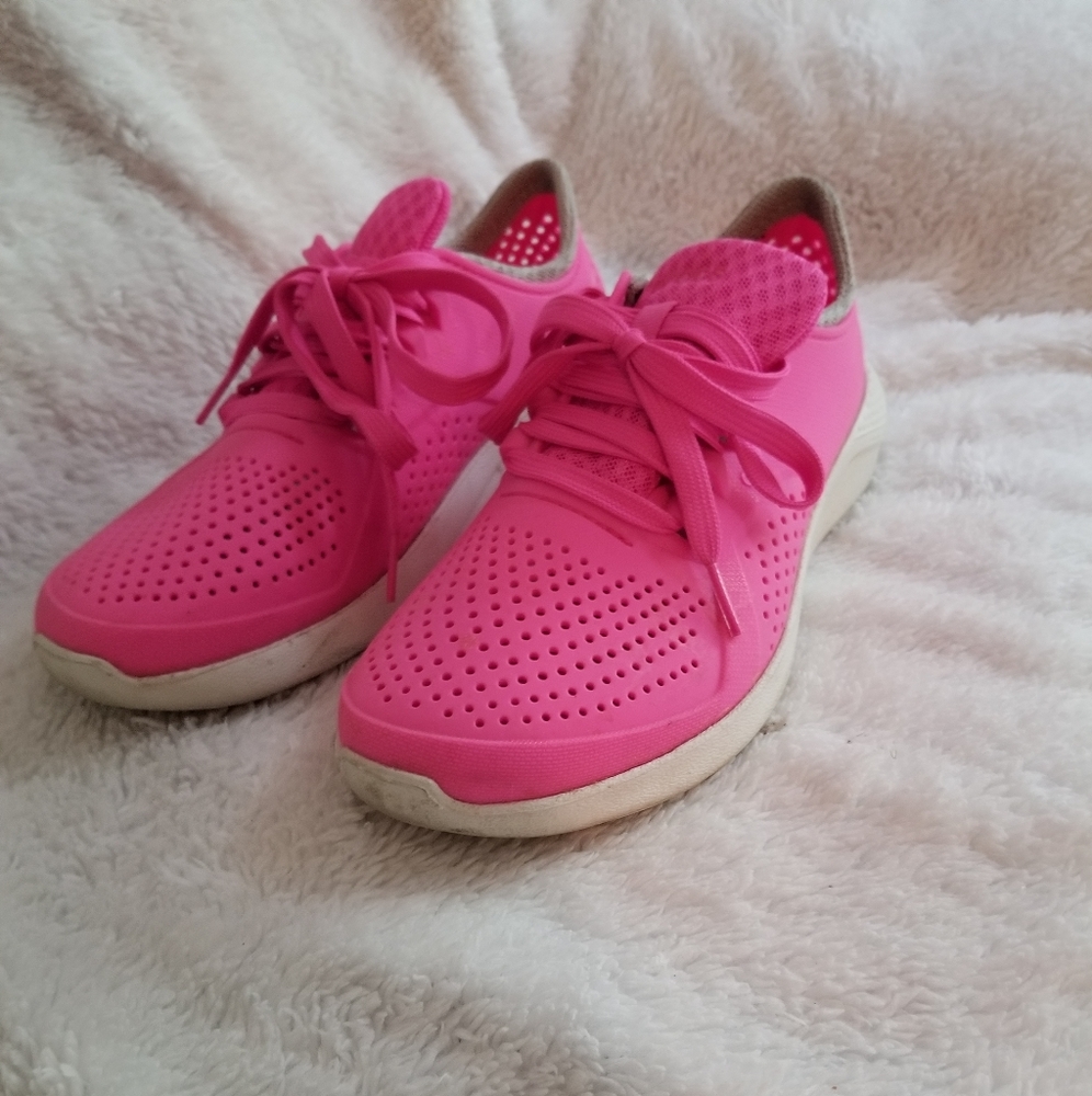 Crocs womens LiteRide Pacer Shoes